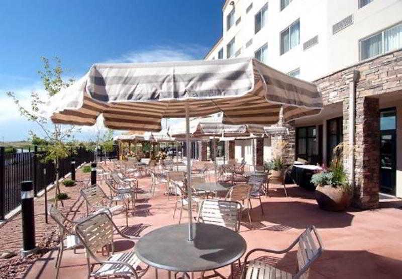 Courtyard Grand Junction Hotel Restaurant photo